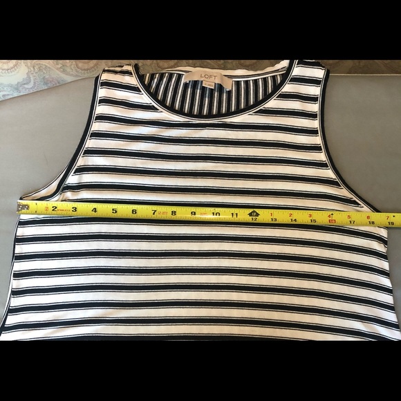 🌼 LOFT Top - Picture 10 of 10